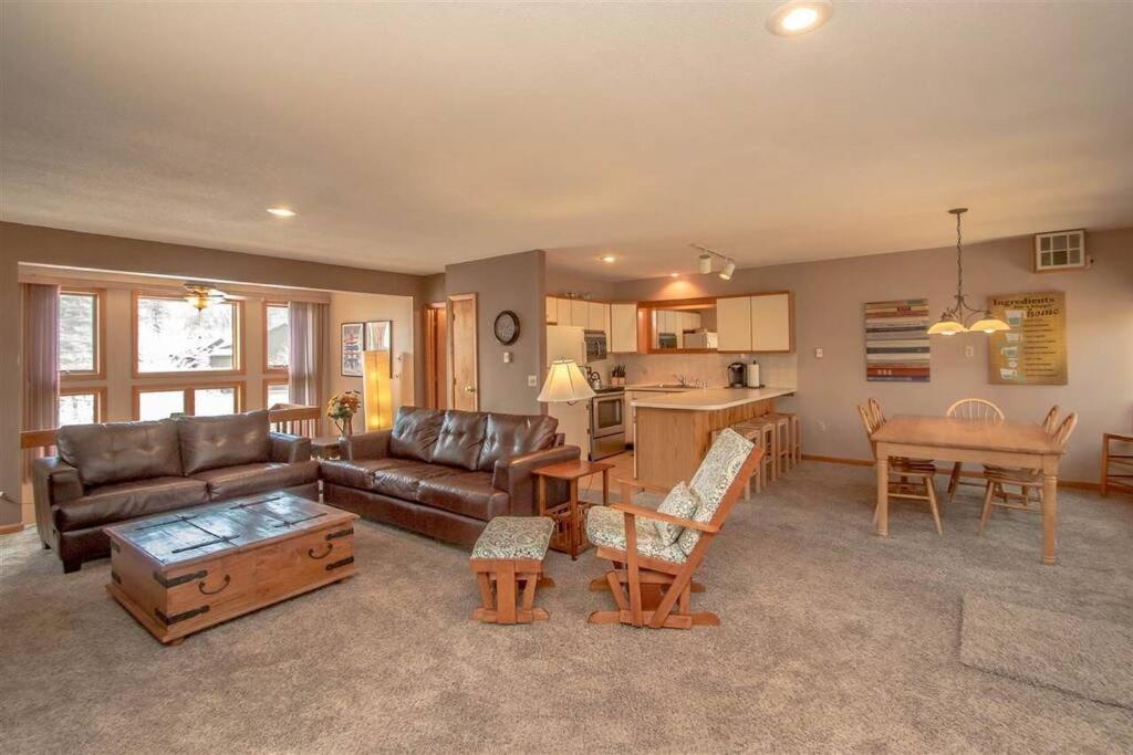 דירות בארטלט Relaxing Riverside Retreat - Storyland, Attitash, North Conway מראה חיצוני תמונה