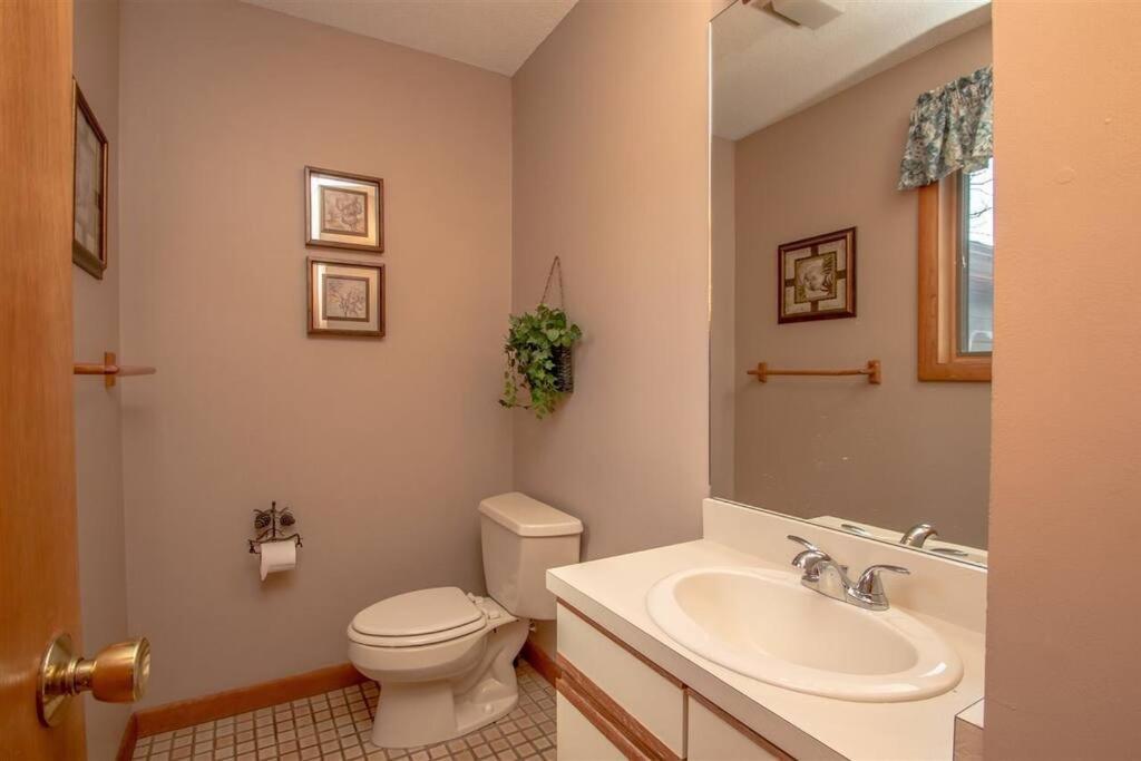 דירות בארטלט Relaxing Riverside Retreat - Storyland, Attitash, North Conway מראה חיצוני תמונה