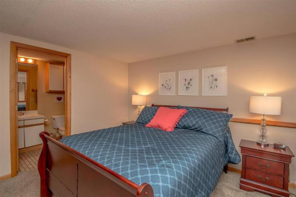 דירות בארטלט Relaxing Riverside Retreat - Storyland, Attitash, North Conway מראה חיצוני תמונה